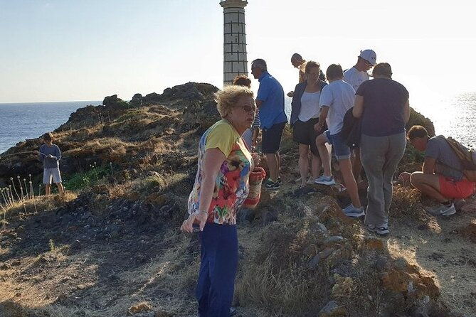 guided-geological-excursion-to-ustica