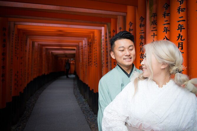 guided-photoshoot-of-fushimi-inari-shrine-and-secret-bamboo-grove