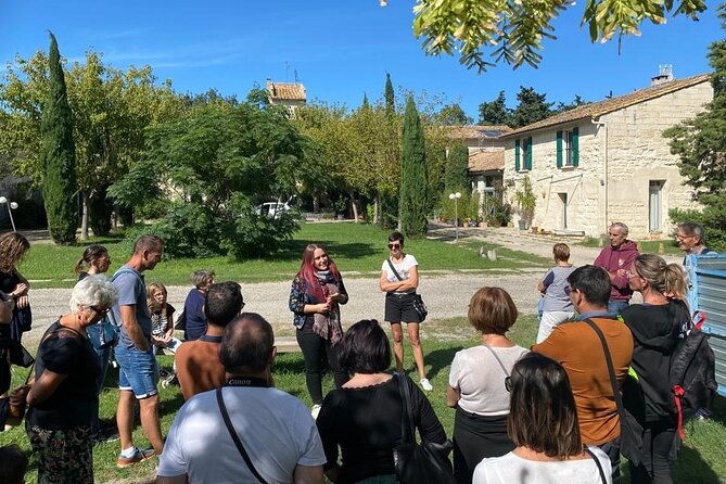guided-tour-of-lavender-distillery-between-provence-camargue