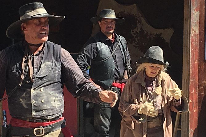 gunfight-show-old-tombstone