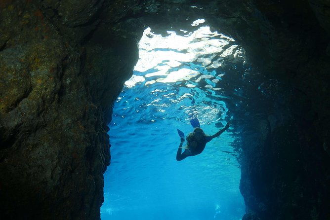 half-day-amalfi-coast-boat-and-snorkeling-tour-in-small-group