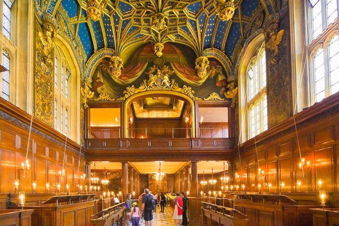 hampton-court-guided-tour-full-day-and-high-tea