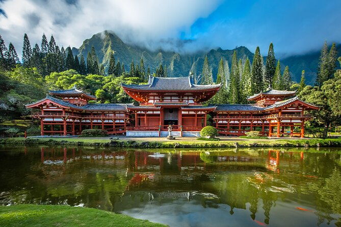 hidden-gems-of-oahu-circle-island-tour-with-byodo-in-temple