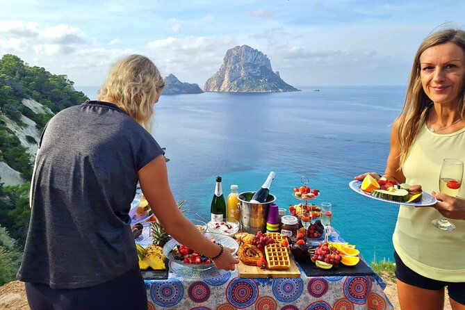 hidden-ibiza-yoga-brunch