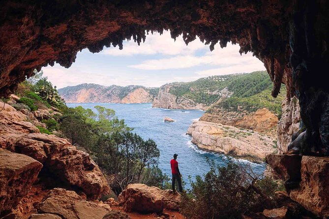 hiking-tours-in-ibiza-discover-the-other-side-of-the-white-island