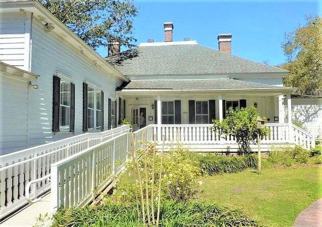 hilton-head-honey-horn-admission-with-guided-tour
