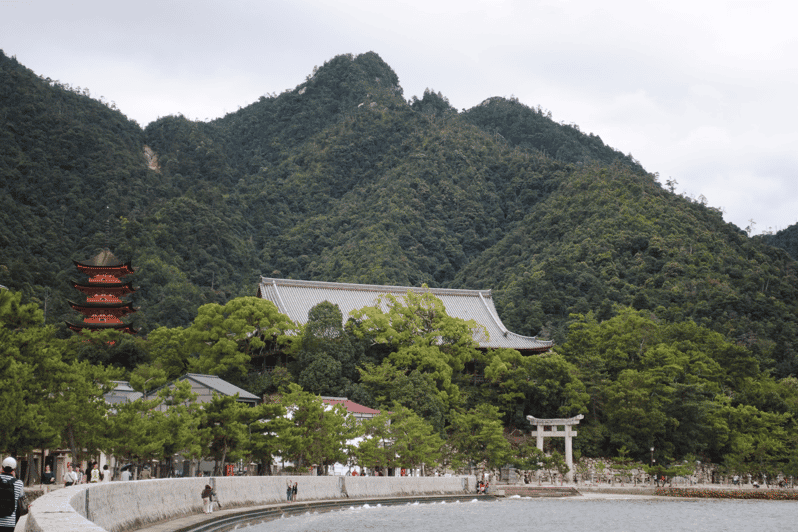 hiroshima-miyajima-tour-with-english-spanish-speaker-guide