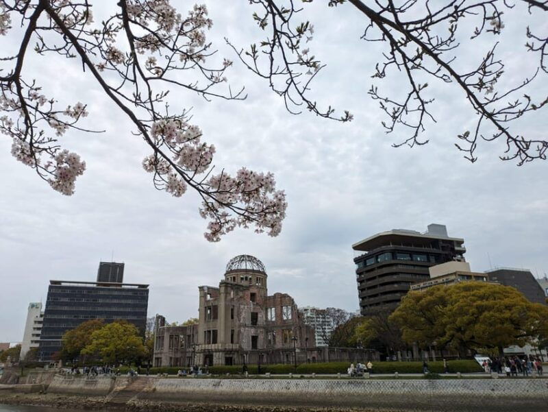 hiroshima-peace-memorial-and-atomic-bomb-dome-private-tour