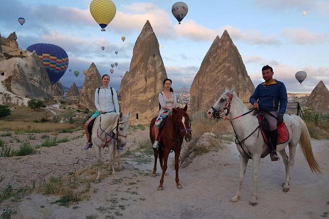 horse-riding-in-the-valleys-of-cappadocia