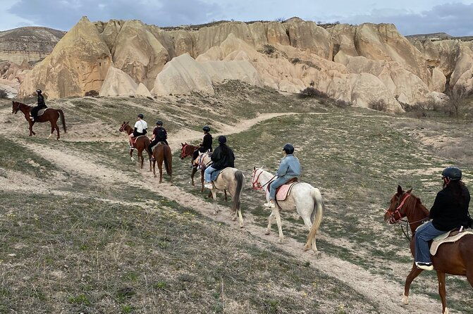 horseback-sunset-tour-in-the-unique-valleys-of-cappadocia