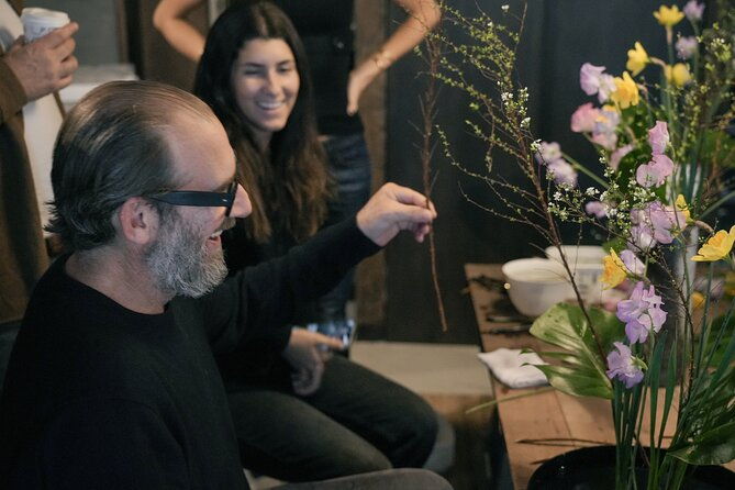 ikebana-traditional-japanese-art-of-flower-arranging