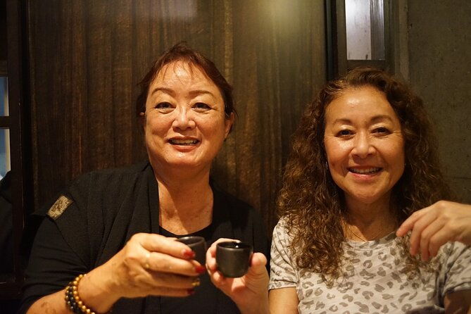 in-fukuoka-guide-to-an-izakaya-only-100-locals-know-bar-hopping