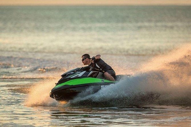 individual-jet-ski-in-playa-chica