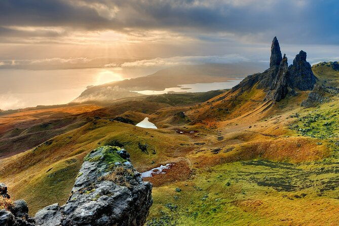 inverness-2-day-isle-of-skye-the-fairy-pools-highland-castles