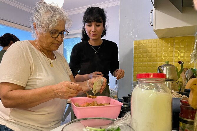 istanbul-vegan-vegeterian-cooking-class-with-locals-at-home