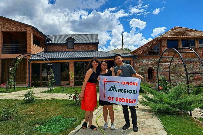 kakheti-small-wineries-and-family-cooked-lunch-private-tour