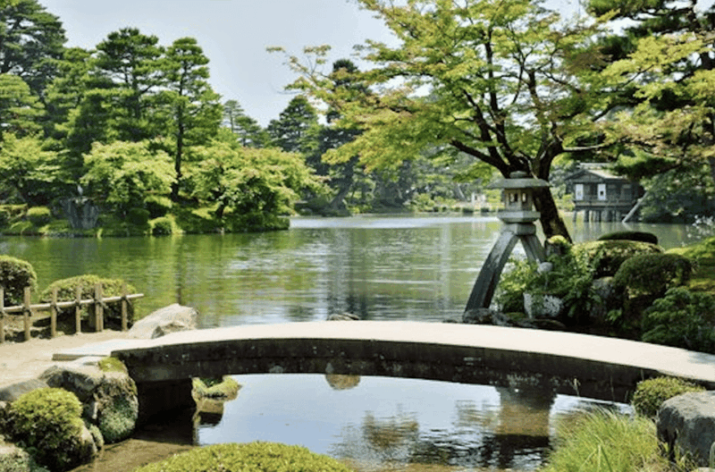 kanazawa-private-custom-tour-with-local-guide