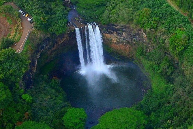 kauai-deluxe-sightseeing-flight