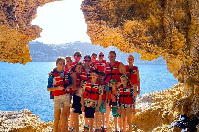 kayak-paradise-cala-portixol-snorkel-cave-cliff-jumping-tour