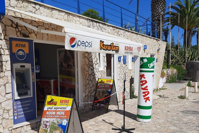 kayak-tour-to-ponta-da-piedade-caves-in-lagos