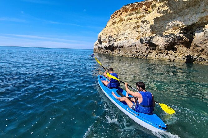 kayak-tour-with-local-guide-in-benagil