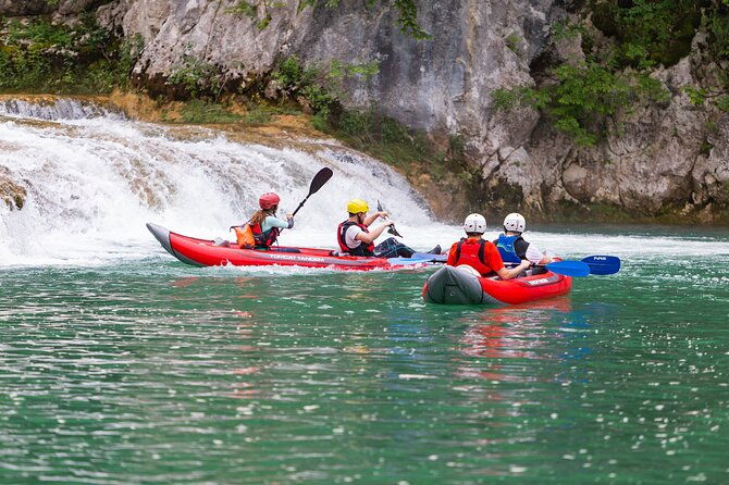 kayaking-in-mreznica-waterfalls-near-slunj-and-plitvice-lakes