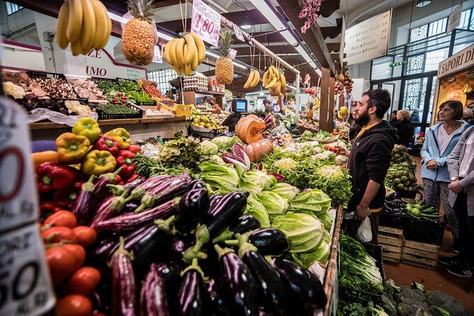 kitchen-of-mamma-pasta-cooking-class-with-market-visit-in-rome