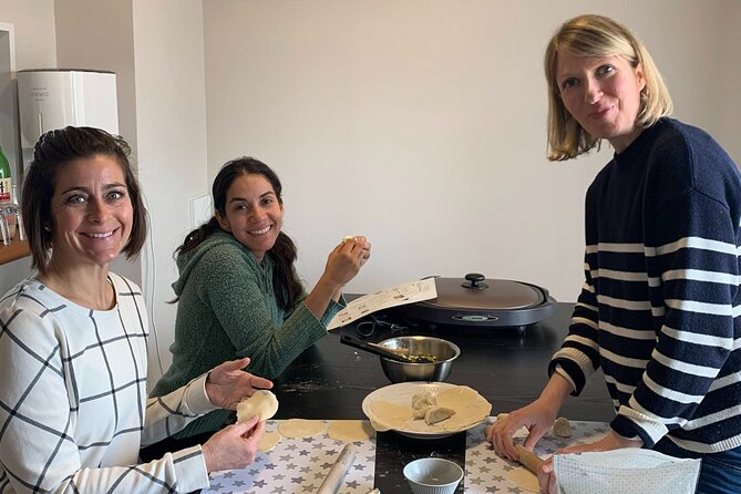 kobe-home-cooking-ramen-and-gyoza-cooking-class