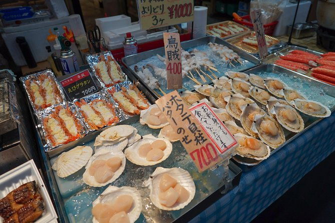 kuromon-market-food-walking-tour-in-osaka