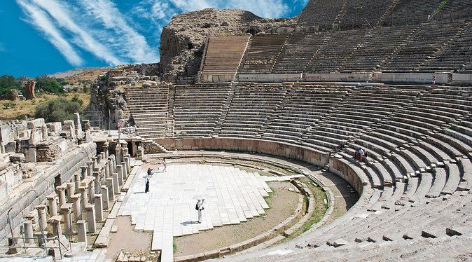 kusadasi-private-shore-excursion-ephesus-and-house-of-mary