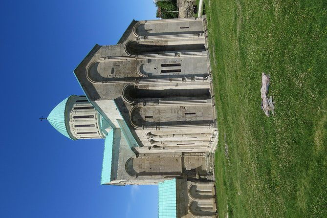 kutaisi-prometheus-cave-and-wine-tour