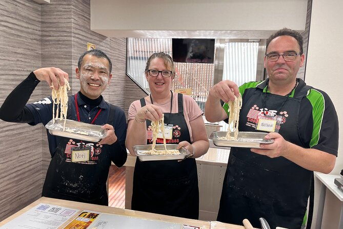 kyoto-japanese-udon-and-sushi-cooking-class