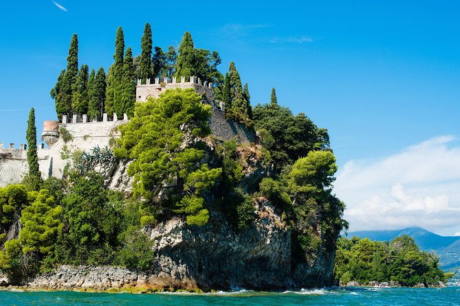 lake-garda-afternoon-sightseeing-cruise-from-sirmione