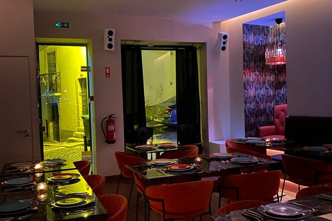 lisbon-fado-dinner-show-and-panoramic-night-tour