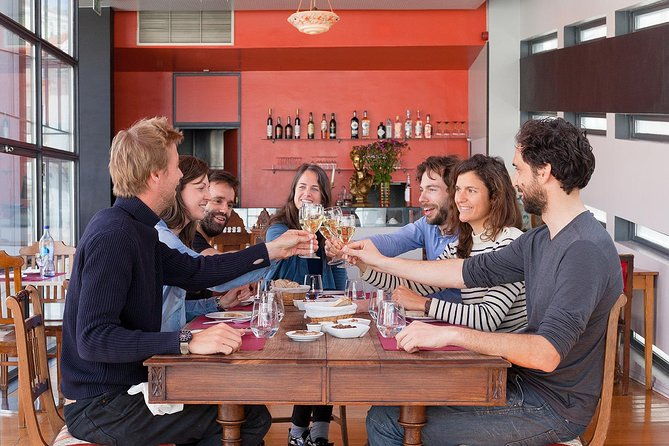 lisbon-food-tour-with-3-stops-and-fado-show-performance