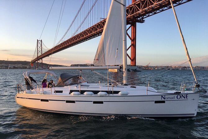 lisbon-private-sailing-cruise-with-locals