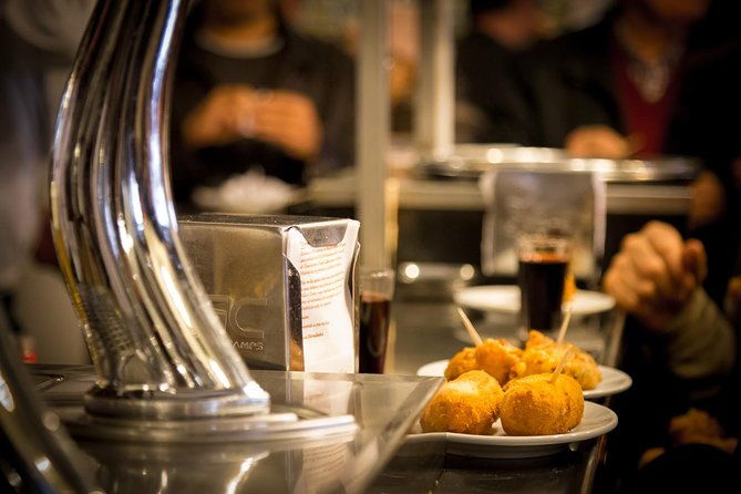 madrid-locals-tapas-tour-dinner-with-a-side-of-history