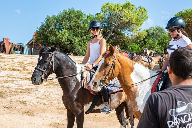 mallorca-evening-tour-horseback-riding-dinner-and-dance