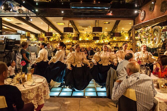maltese-traditional-dinner-and-folklore-show-with-transfers