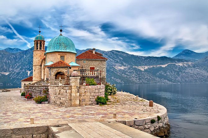 montenegro-bay-cruise-with-lunch-on-the-boat-day-trip