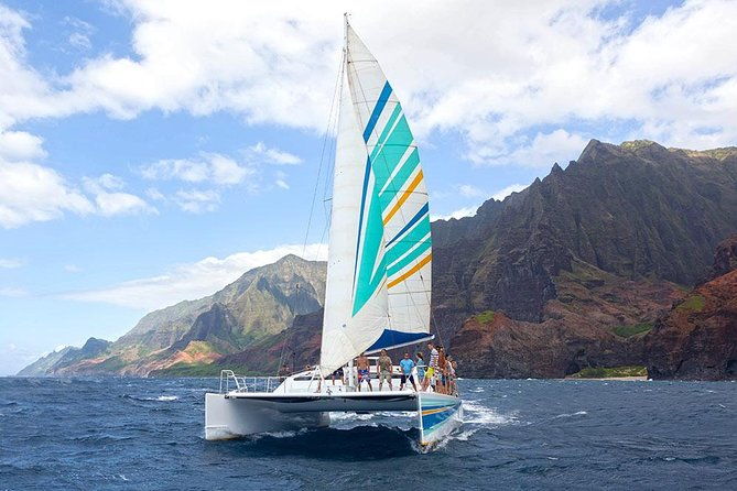 na-pali-coast-kauai-snorkel-and-sail