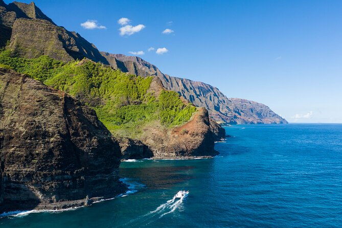 na-pali-sunset-sightsee-boat-tour