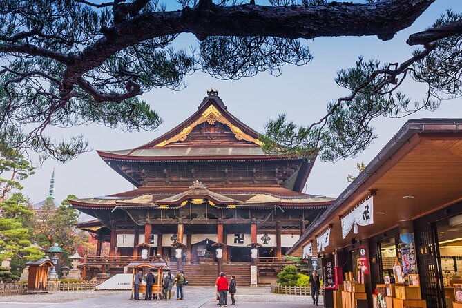 nagano-all-must-sees-4hr-private-tour-with-licensed-guide