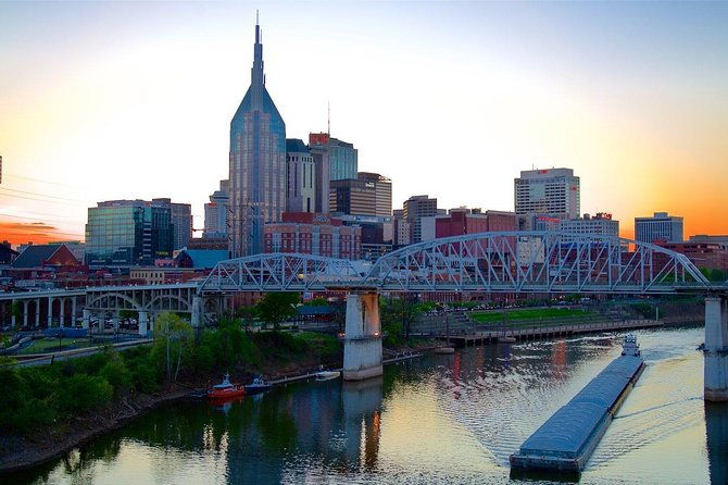 nashville-vip-style-private-tour-with-local-singer-songwriter
