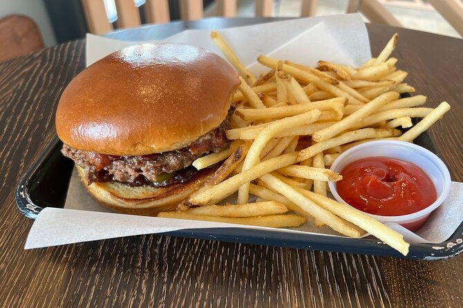 nashville-walking-food-tour-with-secret-food-tours