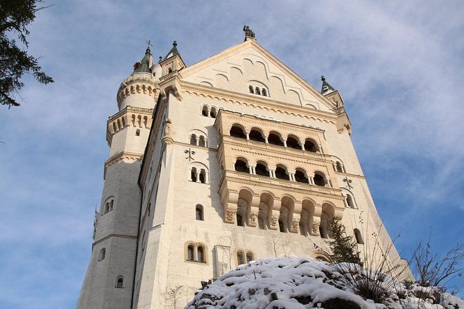 neuschwanstein-castle-tour-with-skip-the-line-from-hohenschwangau