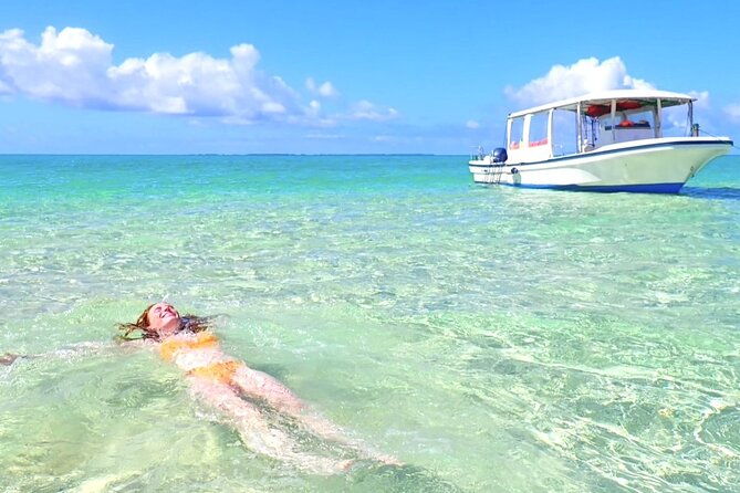 okinawa-ishigaki-phantom-island-and-blue-cave-snorkeling