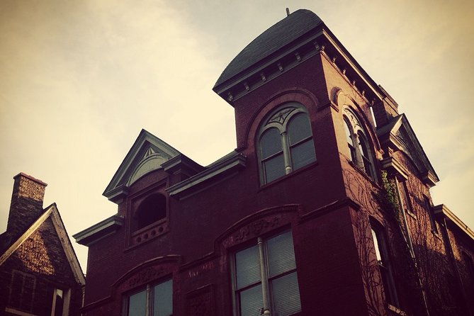 old-louisville-ghost-tour-as-recommended-by-the-new-york-times-4th-and-ormsby