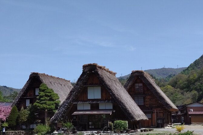 one-day-bus-tour-departing-from-kanazawa-station-shirakawa-go-takayama-tour-platinum-route-bus-tour