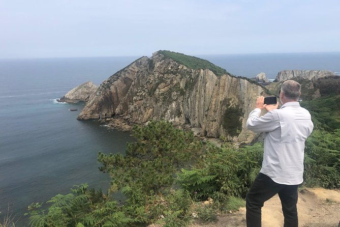 one-day-tour-cudillero-vidio-cape-cathedrals-beach-luarca